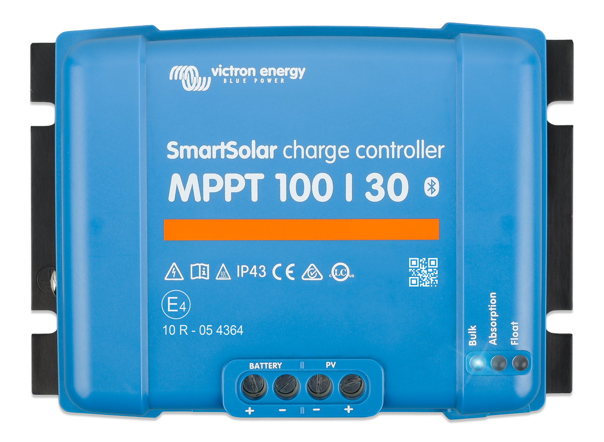 Victron SmartSolar MPPT 100/30, top angle 2